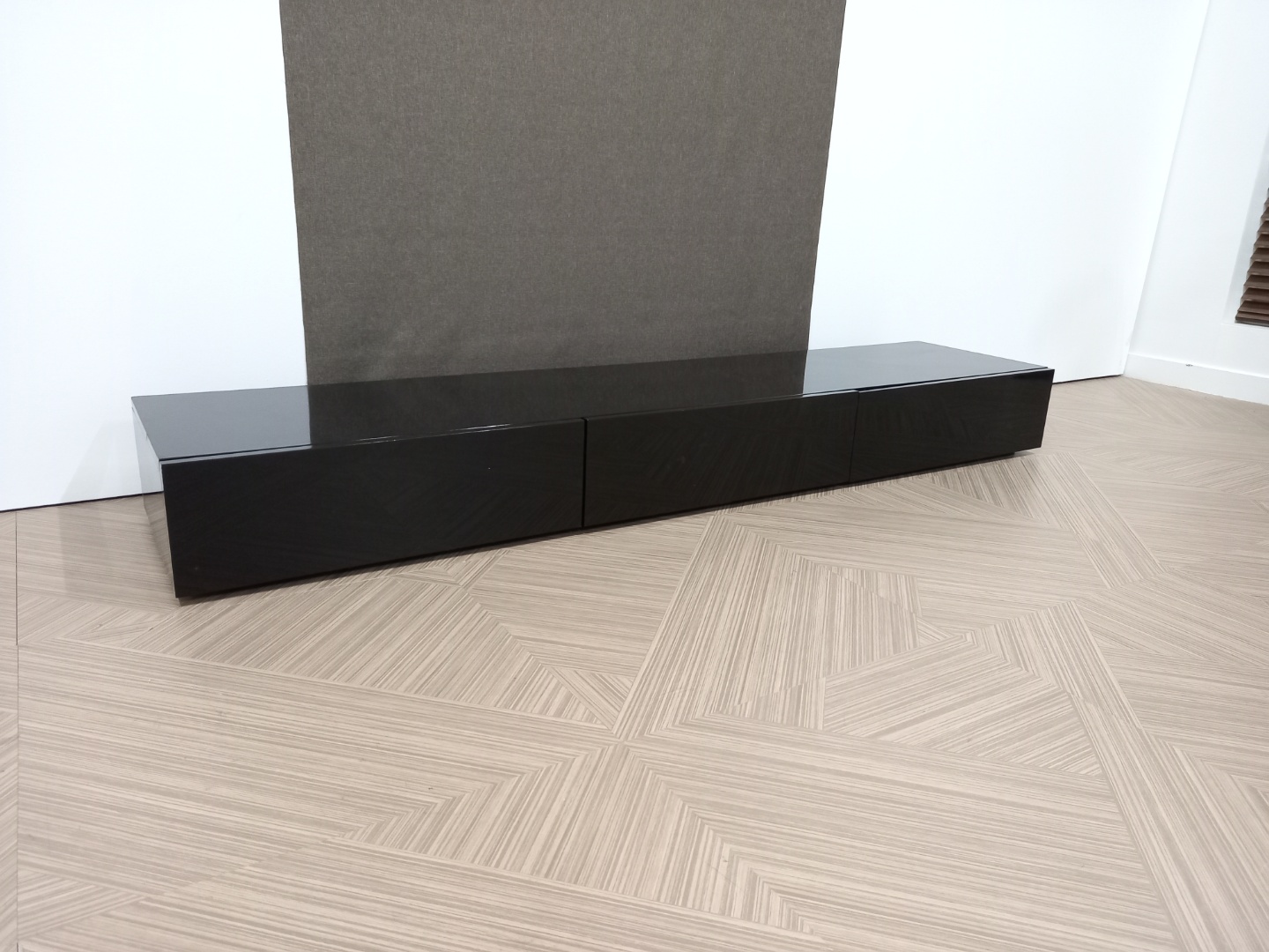 [B등급] 210507-3(IC) (731)닉스하이그로시거실장_블랙(확장프레임X)